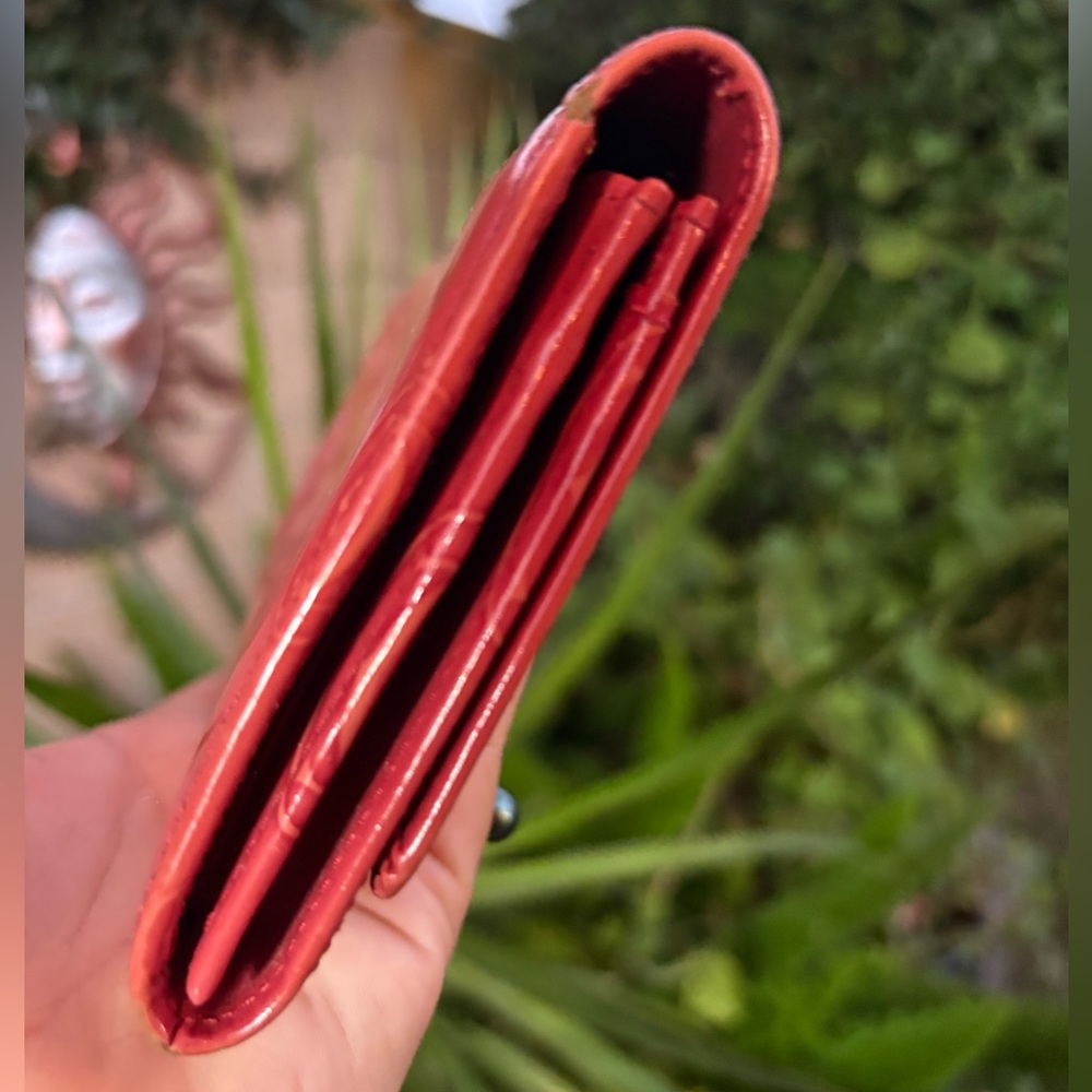 CARTIER Birthday Collection Wallet - Picture 2 of 15